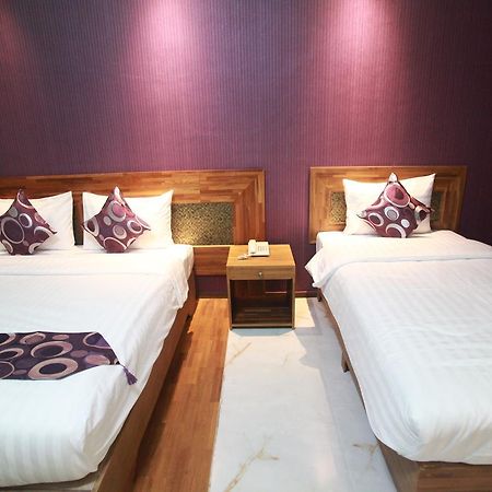 Hotel 9 Mile Yangon Exterior foto