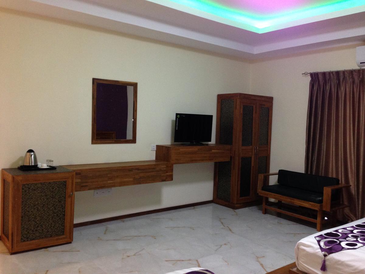 Hotel 9 Mile Yangon Exterior foto