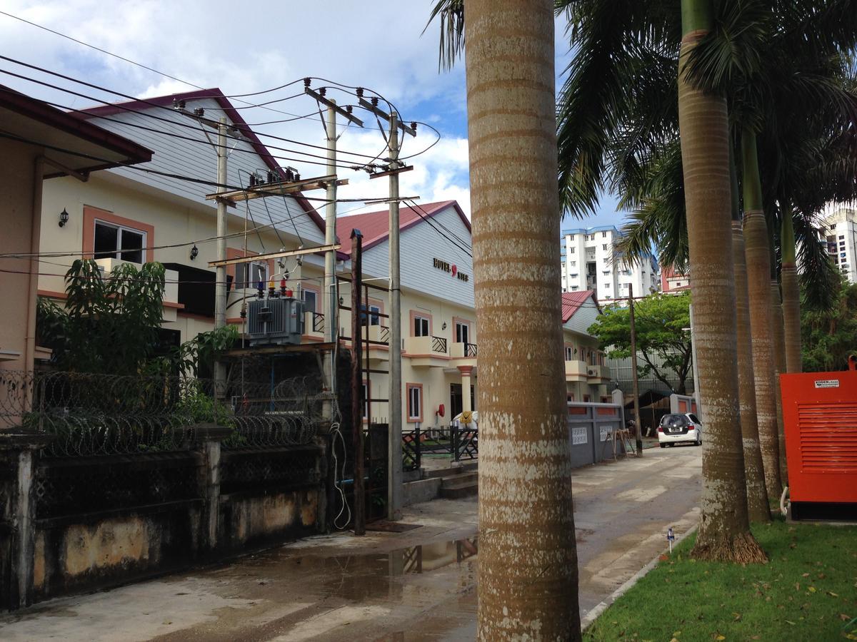 Hotel 9 Mile Yangon Exterior foto